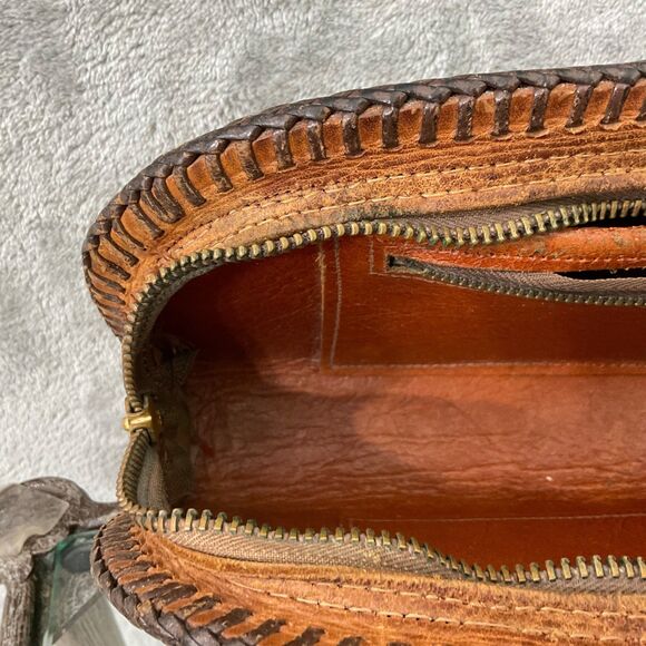 Vintage Tooled Leather Clutch Purse Bag Brown Western Rodeo Zip around  patina * - Picture 7 of 13